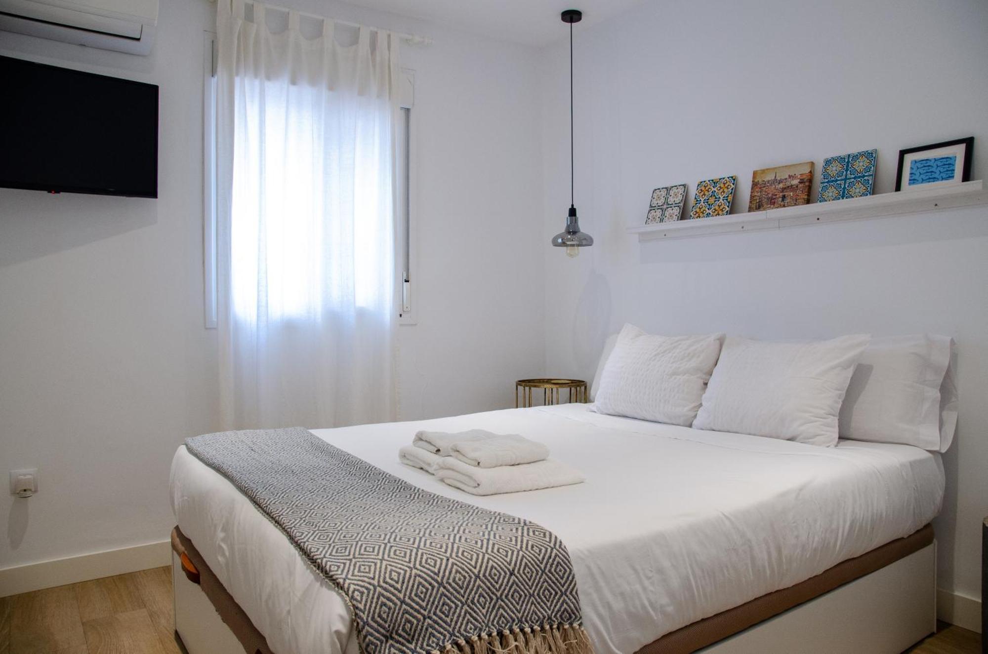 Apartamento Moderno En Triana 2 Dormitorios Y Aire Acondicionado — Photos 1